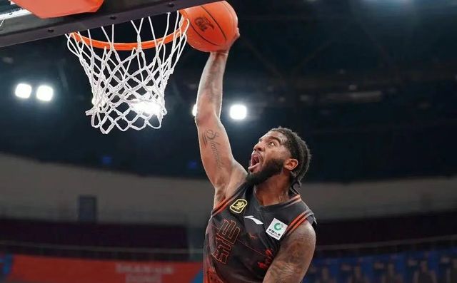 经济下行的风吹到了CBA，看看各队外援的质量就知道了