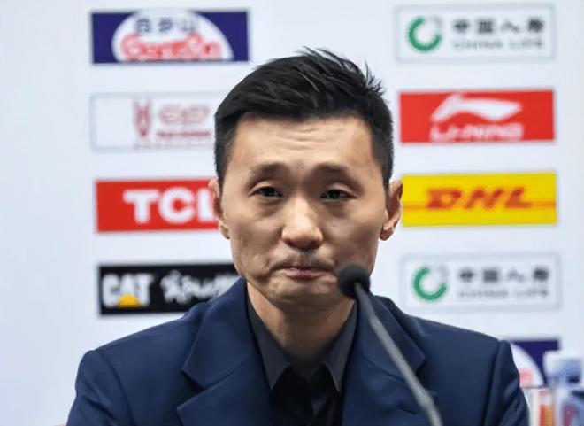 胜福建采访！刘炜与西尔扎提共谈防守重要性，点赞分享球！