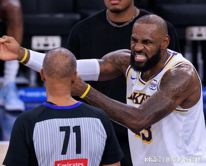 湖人暴露最大短板，老詹抱怨裁判！哈登賽后攤牌，倫納德隱患浮現(xiàn)