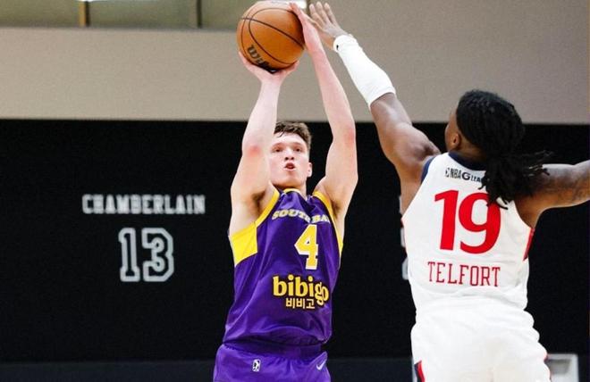 发展联盟首秀豪取30分，湖人侧翼新星在低级别比赛中确实能力突出