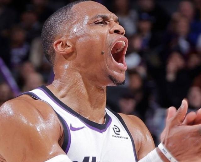 韋少第204次三雙擊退勇士 加冕NBA歷史后衛(wèi)籃板王