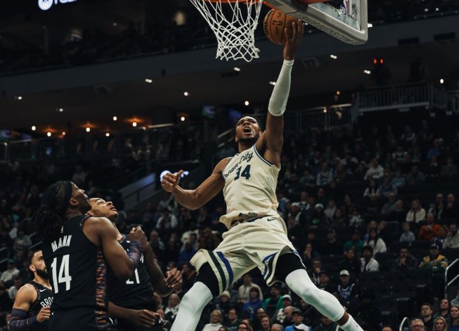 坐拥四巨头豪阵，和字母哥两情相悦！但想得到字母哥，可能要拆家