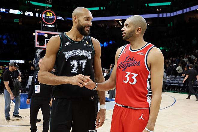 背靠背繼續(xù)讓37歲老將出場，快船為自己的堅(jiān)持又一次付出了代價(jià)？