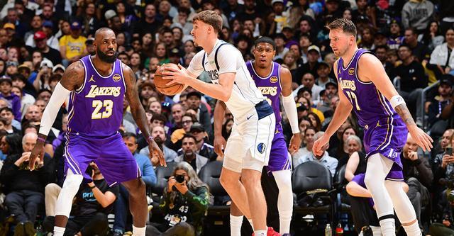 弗拉格逾越老詹！成为同盟历史单场助攻上双最年轻球员