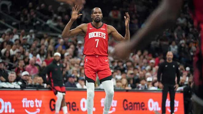 马刺绞赢火箭：泥淖战；约基奇的三双？不要了