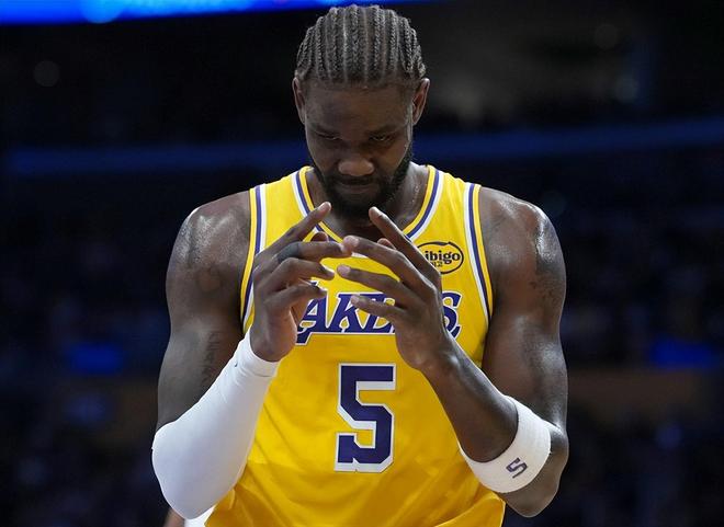 盧卡44分12板6助，湖人逆轉(zhuǎn)灰熊！里夫斯甘當(dāng)綠葉，艾頓傷情更新