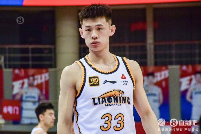 季后賽隱身！王嵐嵚賽季場均7.8分&三分命中四成 季后賽僅3.2分
