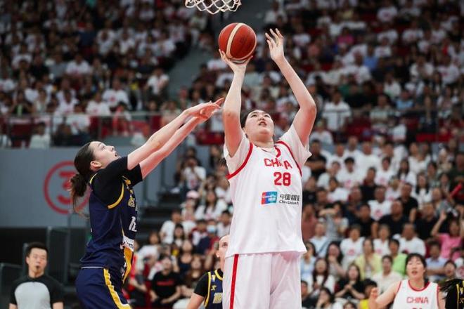 熱身賽-張子宇成年國家隊首秀18+7 中國女籃46分大勝波黑