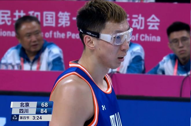 600万在望！周琦狂轰33分14板痛扁老东家，球迷：这雇佣兵很尽责