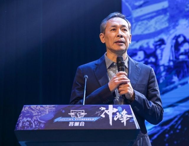 CBA最新消息！北京签约争议外援，布朗被裁掉，萨姆纳无缘广东