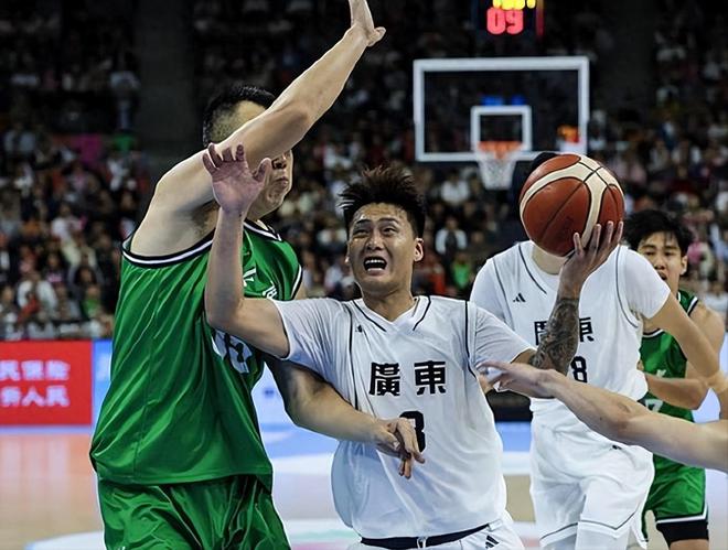 四川辽宁争第三！赵继伟或因伤缺阵，王博不敢再大意