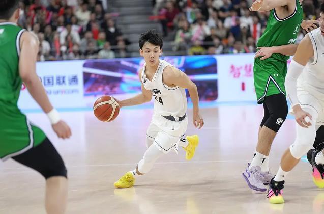 差距明显！辽宁出局凸显大弱项 内线更新换代刻不容缓