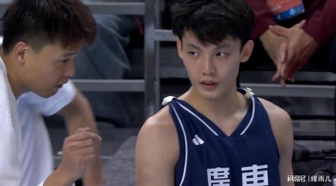 完爆廖三宁+碾压高诗岩！徐杰落选男篮集训大名单，或成最大遗珠