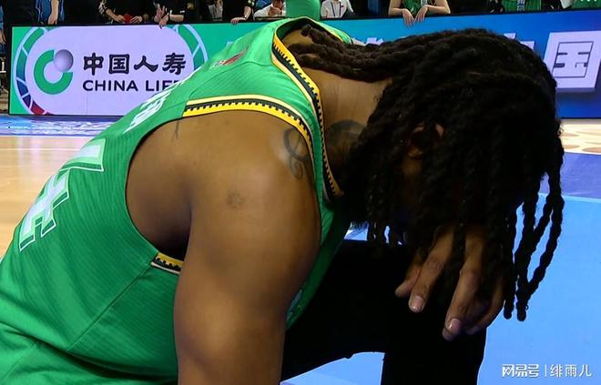 場均不足3分！遼籃第一控衛“坑慘”郭士強，男籃被迫召回徐杰？