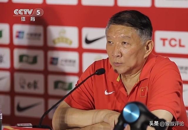 媒體人：宮魯鳴被水軍編造謠言黑了好幾次，不知道是誰這么有錢