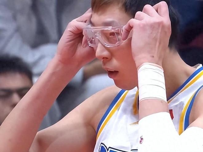 10分完胜！北京喜提开门红：赵睿首秀10分4助，周琦12+8+3帽