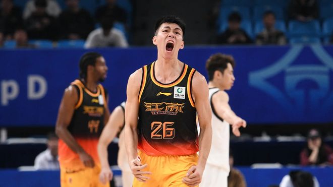 比四川还该降级！国内球员全混子，NBL新秀第一战就成本土得分王