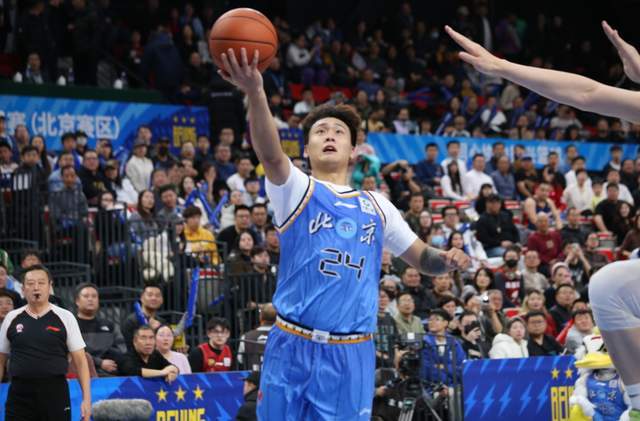 首钢29分打爆新疆！陈盈骏轰29+8疯狂爆发，许利民夺冠野心藏不住