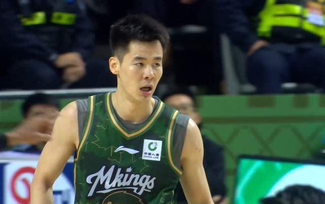 42分之后又22分！山东大汉真猛，获苏群盛赞，能入郭士强法眼吗？