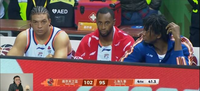 CBA爆大冷！顶级强队不敌同曦，郭昊文半场22分，他三分10中9