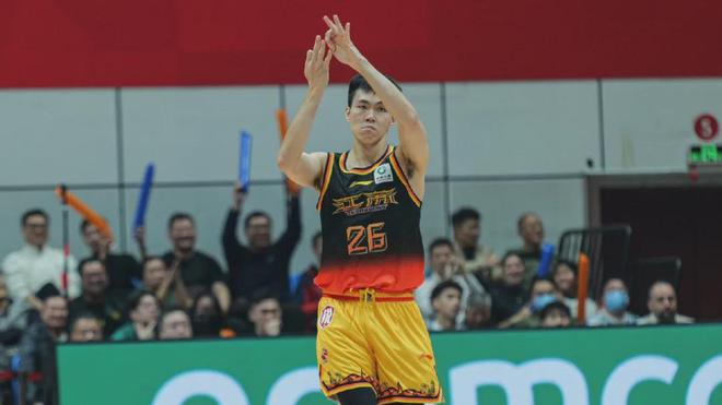 26歲廣西球王，在質(zhì)疑聲中成為本土得分王