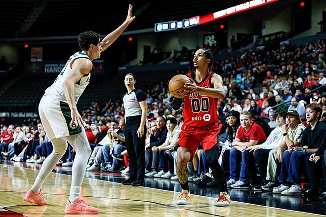 对于比赛的影响力被低估了！快船弃将在公牛二队的表现相当稳定？