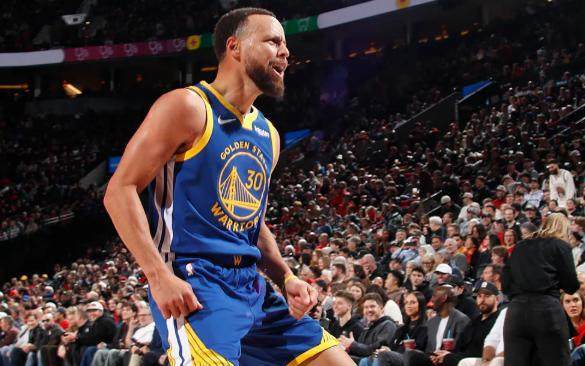 库里48分难掩防守崩坏 金州困顿科尔揽责寻突围