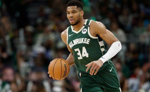 为字母保留选秀权火种 湖人酝酿休赛期王炸交易