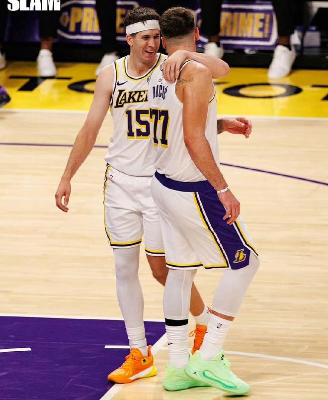 伪强队！湖人65-63黄蜂，看数据：他是头号功臣！