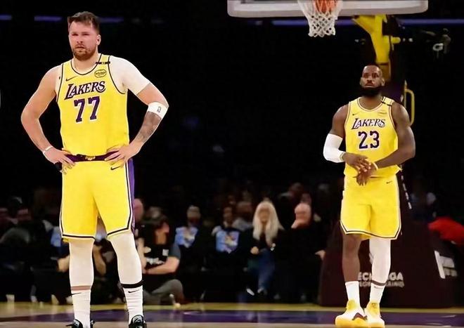 隊(duì)記揭露湖人4大短板，直指后場(chǎng)雙核，一人該棄用，小里該進(jìn)替補(bǔ)