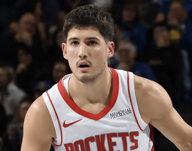 仅10+4！被哈登打爆又如何，我永远相信谢泼德，乌度卡说出心里话