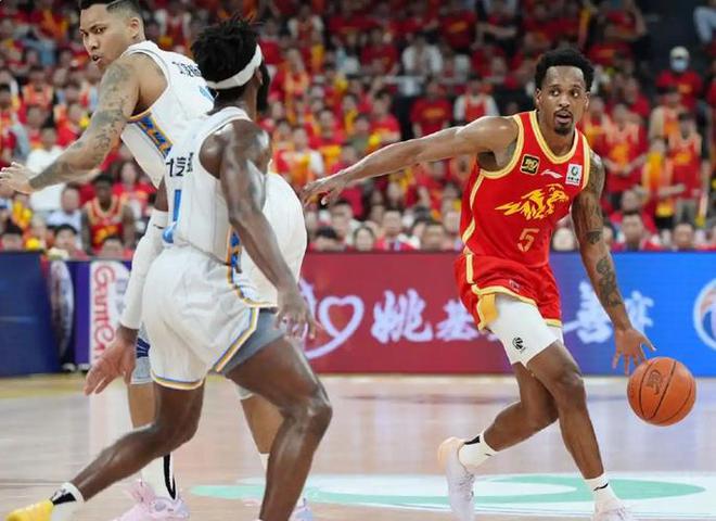 廣廈G1慘敗揪出兩大罪人！雙核31投僅8中拖垮全隊，王博如何破局