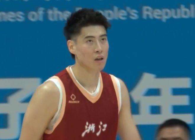 全運男籃：浙江險勝上海進四強 程帥澎19分王奕博怒噴裁判