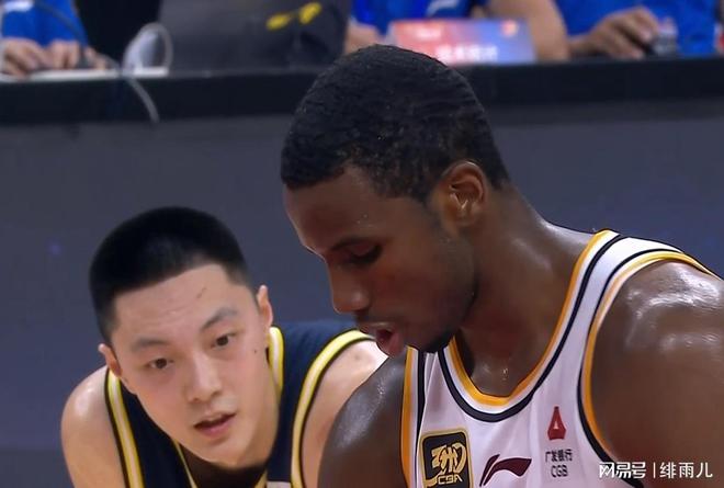 终于来了!广东最大对手确认完成签约,“加强版迪亚洛”正式加盟