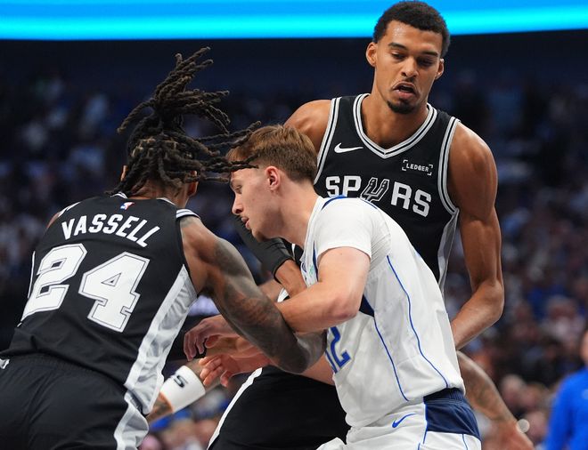 天赋不在同一档！文班29分钟40+15完胜弗拉格 2.24米抡臂反扣太横