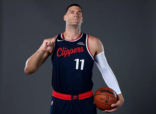 快船内线新援：只要球队能够赢球，要我担任替补完全没有问题