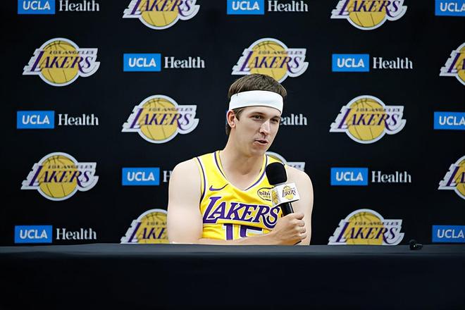 里夫斯：我有能力成为全明星，虽然今夏没有续约，但我想留在湖人