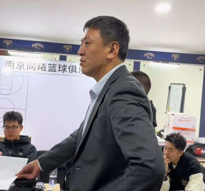 勝吉林更衣室！王世龍爆贊鄔挺嘉+姜賀送獎(jiǎng)項(xiàng)，郭昊文得最佳投手