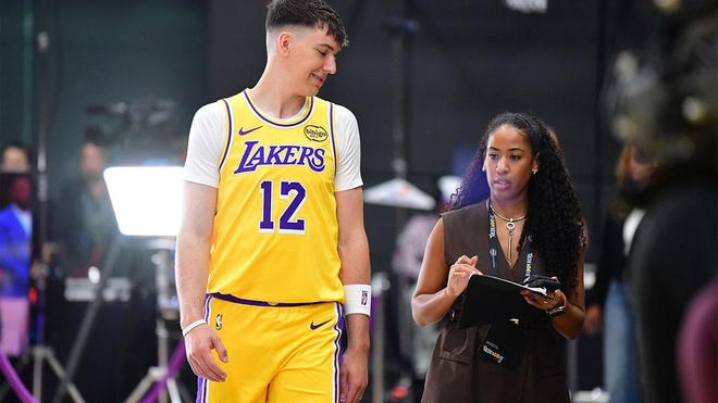 搞笑，湖人队杰克·拉拉维亚爆料年龄错误险些葬送他的NBA生涯