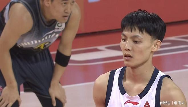 朱芳雨賭對(duì)了！CBA“暴力雙鋒線”馳援杜鋒，廣東隊(duì)總決賽穩(wěn)了！