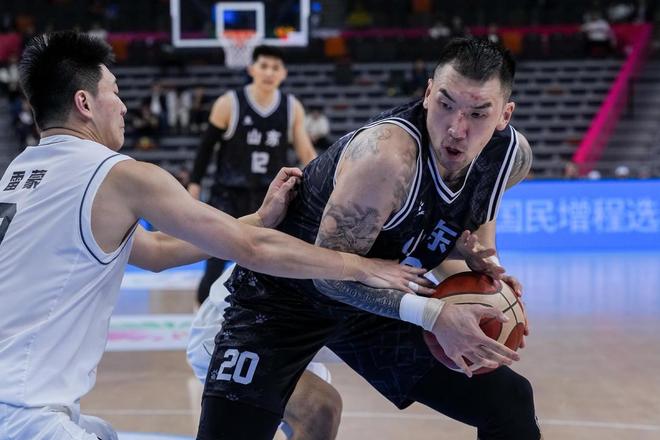 七支球队组团，山东男篮拼到第五：纵使无人喝彩，也为自己鼓掌！