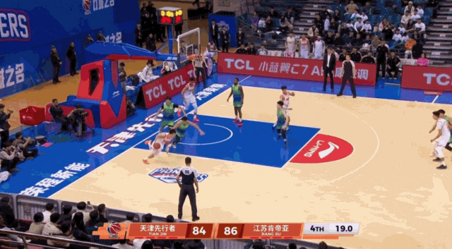 26歲廣西球王，在質(zhì)疑聲中成為本土得分王