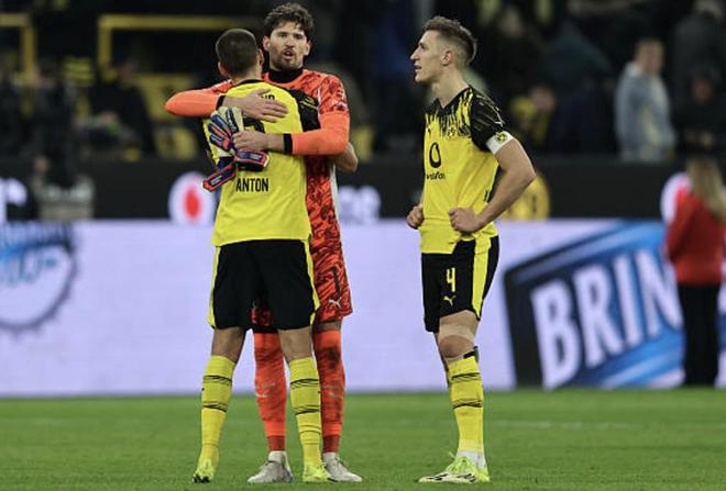 科贝尔：如果扑救时被拉拽都不算犯规，那我只能“杀”人了