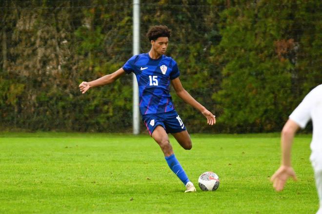 罗马诺：多特领跑15岁后卫坎特的争夺，拜仁等俱乐部也有意他