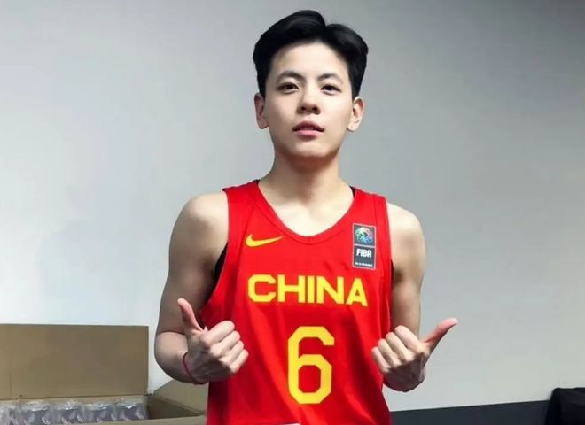 传承！杨舒予接任中国女篮新队长 上一任是姐姐杨力维