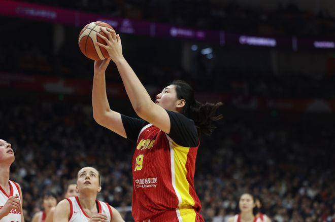 张子宇仅4分最差一场？韩旭5中5携李月汝复苏 三塔仍是赢球保障