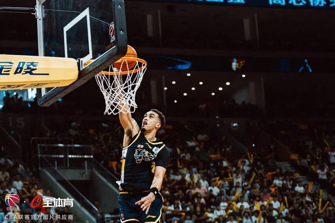主场奏凯！广东33分大胜吉林