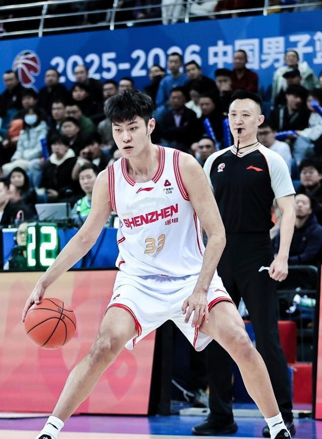 CBA常规赛第36轮山西男篮98-103深圳 王浩然33分4板5助 CBA常规赛第36轮山西男篮98-103深圳 王浩然33分4板5助