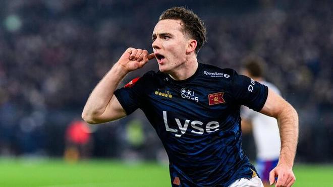 德天空:维京20岁边锋奥斯特博梦想加盟多特蒙德 德天空:维京20岁边锋奥斯特博梦想加盟多特蒙德