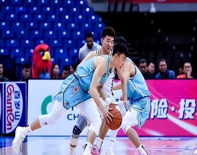 广东外援独撑危局 杜锋战术深陷外援依赖困局 广东外援独撑危局 杜锋战术深陷外援依赖困局